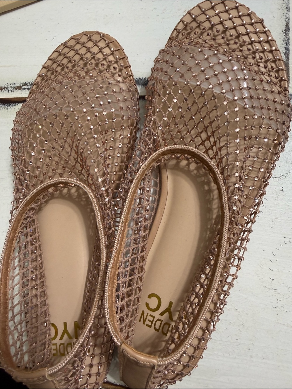Madden NYC Women's Studded
Mesh Flat Shoes size 8.5
